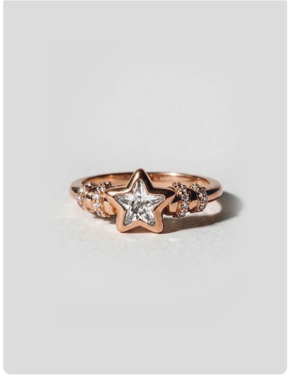 Oomiay ring rose gold 7.5